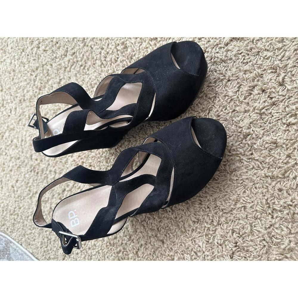 Black Suede Women's Wedge Sandals- size 9 - Picture 2 of 5